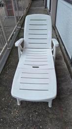 Zonnebed wit. Flair Plaisir. Romance, Ophalen, Zo goed als nieuw, Plastic, Verstelbaar