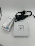 Ubiquiti UniFi Security Gateway - Router met cloud key., Computers en Software, Routers en Modems, Ophalen of Verzenden, Zo goed als nieuw