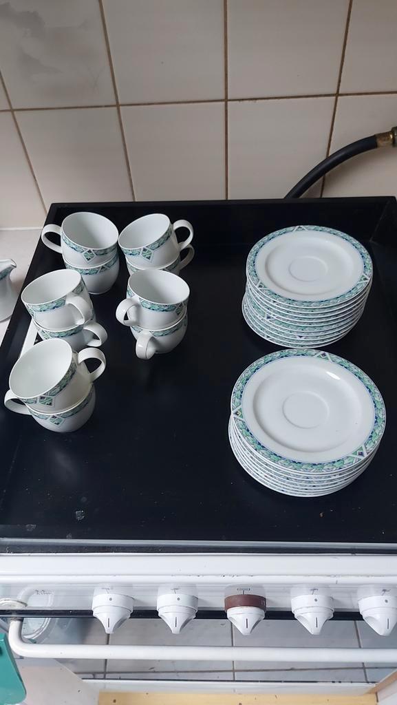 Arzberg AH servies, Huis en Inrichting, Keuken | Servies, Zo goed als nieuw, Bord(en), Overige stijlen, Porselein, Ophalen of Verzenden