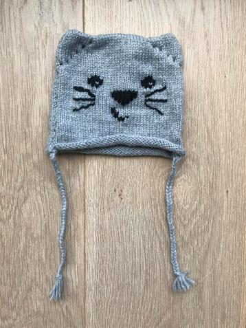grijze zachte wollen poezen new born muts beschikbaar voor biedingen