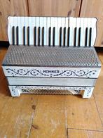 Antieke Hohner Höhner accordeon, Gebruikt, 96-bas, Hohner, Met riemen