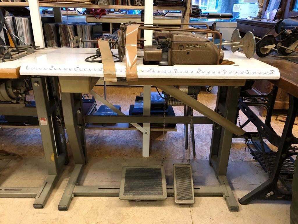 Industriële Lockmachine van Union Special, Gebruikt, Lockmachine, Industrieel, Ophalen