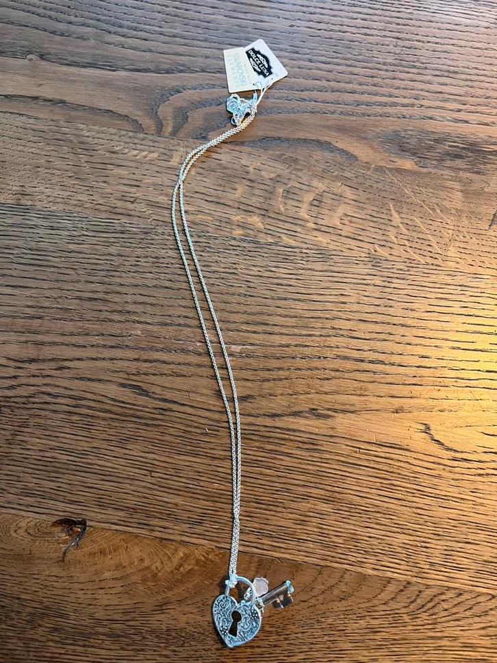 Dolce Luna Ketting met Hartslot & Sleutel, Sieraden, Tassen en Uiterlijk, Kettingen, Nieuw, Zilver, Zilver, Met hanger, Ophalen of Verzenden