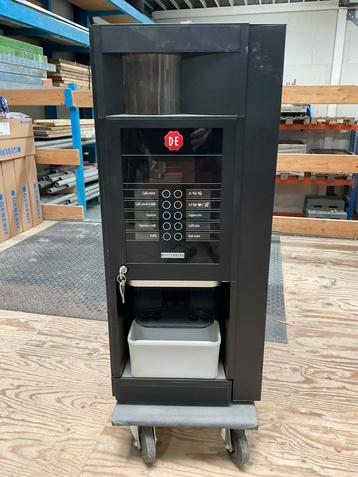 Koffiemachine ideaal voor in de kantine beschikbaar voor biedingen