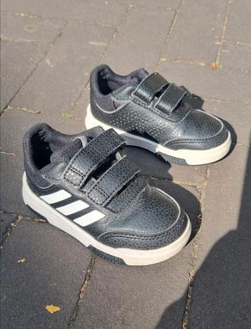 Adidas sneakers zwart maat 21 beschikbaar voor biedingen