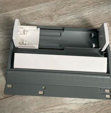 Silhouette roll feeder beschikbaar voor biedingen
