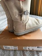 Uggs Bailey I Do maat 39, UGG, Wit, Snowboots, Ophalen of Verzenden