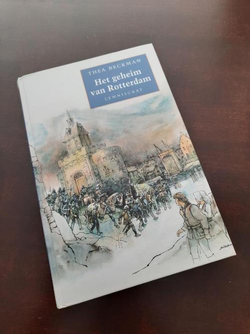 Thea Beckman - het geheim van Rotterdam, Boeken, Kinderboeken | Jeugd | 10 tot 12 jaar, Zo goed als nieuw, Ophalen of Verzenden