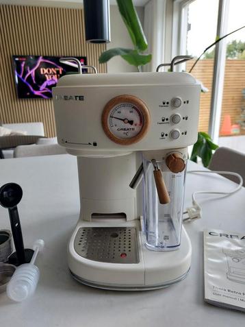 Create 

20bar halfautomatische espressomachine

 beschikbaar voor biedingen