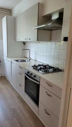 Rechte, complete keuken met nieuwe vaatwasser, Huis en Inrichting, Keuken | Complete keukens, Ophalen, Gebruikt, Composiet