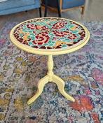 Bijzettafeltje, geel met mozaïek., Ophalen, Rond, Minder dan 55 cm, 45 tot 60 cm