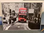 Grote poster Engelse bus, Foto of Poster, Ophalen of Verzenden, 75 cm of meer