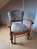 Antieke fauteuil.  Eiken.  Armstoel met houtsnijwerk, Antiek en Kunst, Ophalen