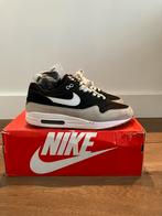 Nike air max 1 - Light Bone - 42,5 42.5 us9, Ophalen of Verzenden, Gedragen, Overige kleuren