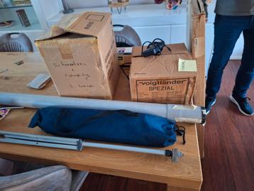 Gratis diaprojector + accessoires  beschikbaar voor biedingen