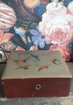 Oud Frans gelakt doosje doos kistje met vogels, Antiek en Kunst, Ophalen of Verzenden