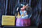 6004109 Disney Showcase Fantasia Sorcerer Snowglobe, Verzamelen, Disney, Ophalen of Verzenden, Zo goed als nieuw, Beeldje of Figuurtje