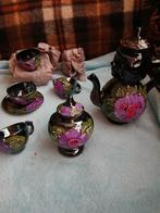 Leuk setje 6 kop en schoteltjes, Huis en Inrichting, Ophalen, Aardewerk, Overige stijlen, Kop(pen) en/of Schotel(s)