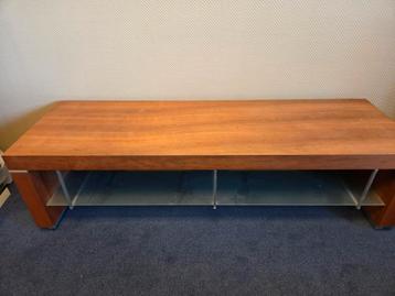 Tv meubel beschikbaar voor biedingen