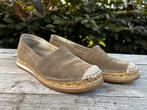 instappers fred de la Bretoniere mt 39 (B), Beige, Ophalen of Verzenden, Espadrilles of Moccasins, Gedragen