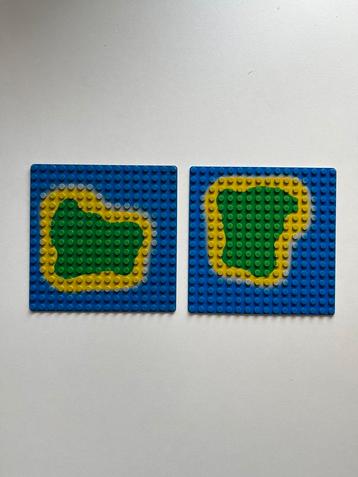 LEGO onderplaat met eiland (3867p01) - 2 stuks beschikbaar voor biedingen