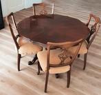 Eetkamer tafel met vier stoelen notenhout blad., Ophalen, Gebruikt