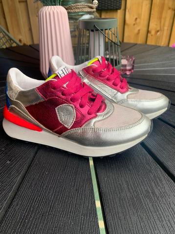 HIP Sportschoenen Meisje Maat 33 beschikbaar voor biedingen