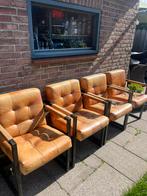 4 leren stoelen met zwart stalen poten., Ophalen, Gebruikt, Leer