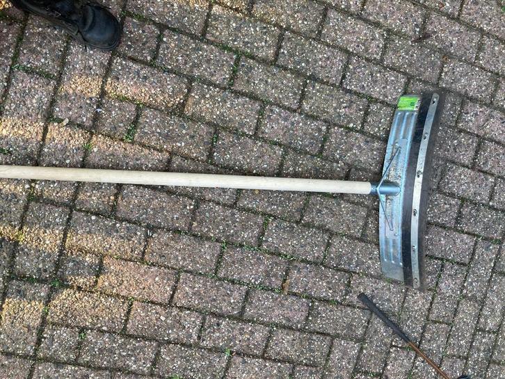 Mestschuif halfrond met steel zgan, Dieren en Toebehoren, Stalling en Weidegang
