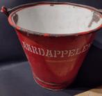 oude rode emaille emmer aardappelen, Ophalen