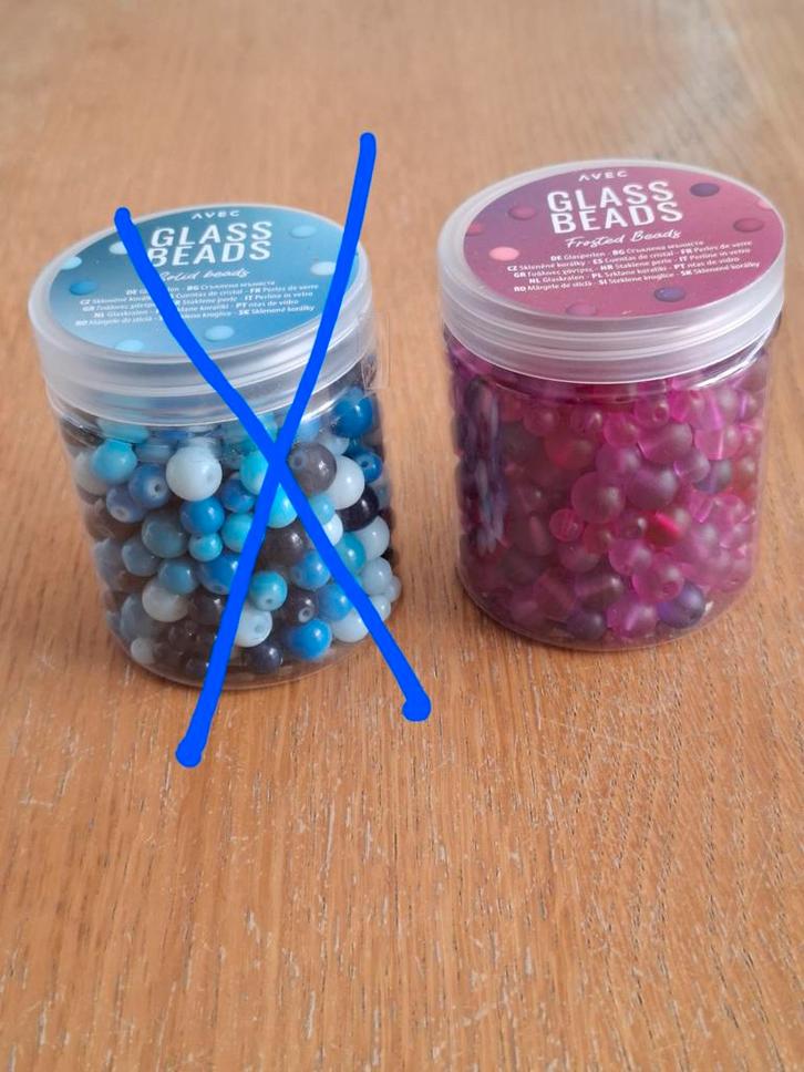 Pot roze glaskralen. Mat. Frosted., Hobby en Vrije tijd, Kralen en Sieraden maken, Zo goed als nieuw, Kraal, Ophalen of Verzenden