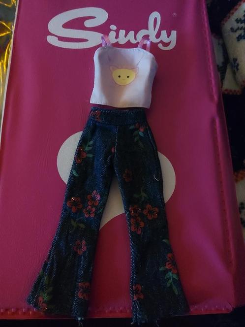 Vintage retro sindy fleur barbie mattel pedigree kleding, Verzamelen, Poppen, Zo goed als nieuw, Kleertjes, Ophalen of Verzenden