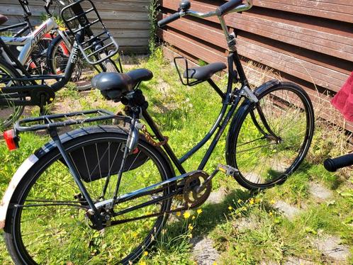 Limit omafiets Halfords zwart (opknapper), Fietsen en Brommers, Fietsen | Dames | Omafietsen, Gebruikt, Ophalen