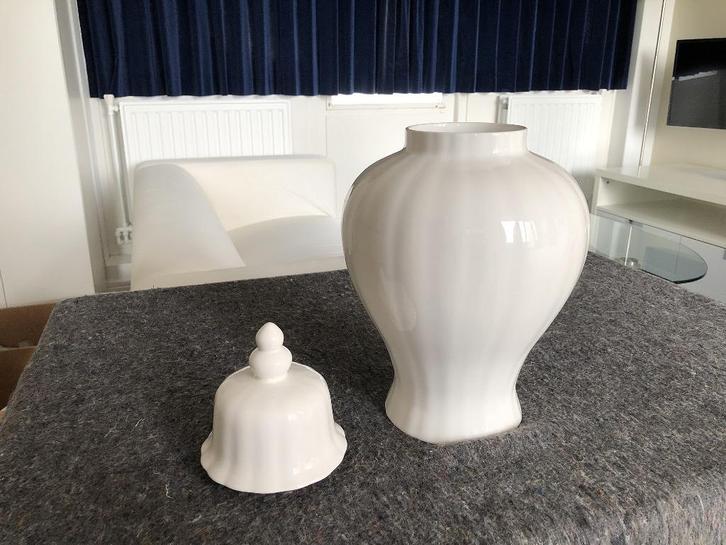 Mooie grote witte siervaas, Antiek en Kunst, Antiek | Glas en Kristal, Ophalen of Verzenden