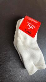 2 paar nieuwe kinder sokjes met anti slip maat 74/80, Ophalen of Verzenden, Nieuw