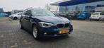 BMW 1-Serie 118I 125KW 5DR Aut8 2013 Blauw, Auto's, BMW, Beige, 4 cilinders, 1290 kg, Blauw