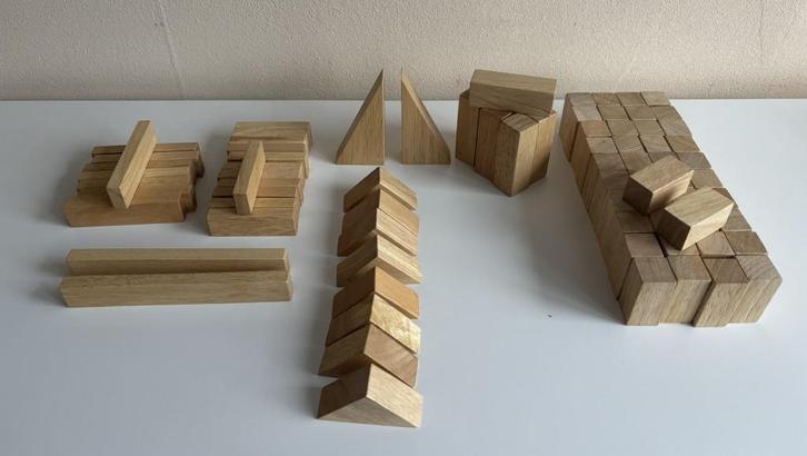Set houten blokken, Kinderen en Baby's, Speelgoed | Houten speelgoed, Zo goed als nieuw, Overige typen, Ophalen