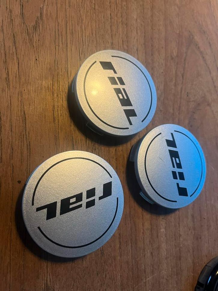 Set van 3 Rial wieldoppen naafdoppen, Auto diversen, Wieldoppen, Gebruikt, Ophalen of Verzenden