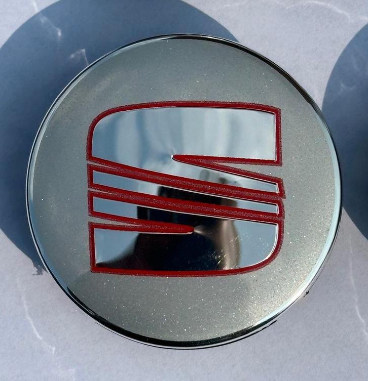 63 & 55 mm seat set van 4 naafdoppen center cap naafkap, Auto diversen, Wieldoppen, Zo goed als nieuw, Ophalen of Verzenden