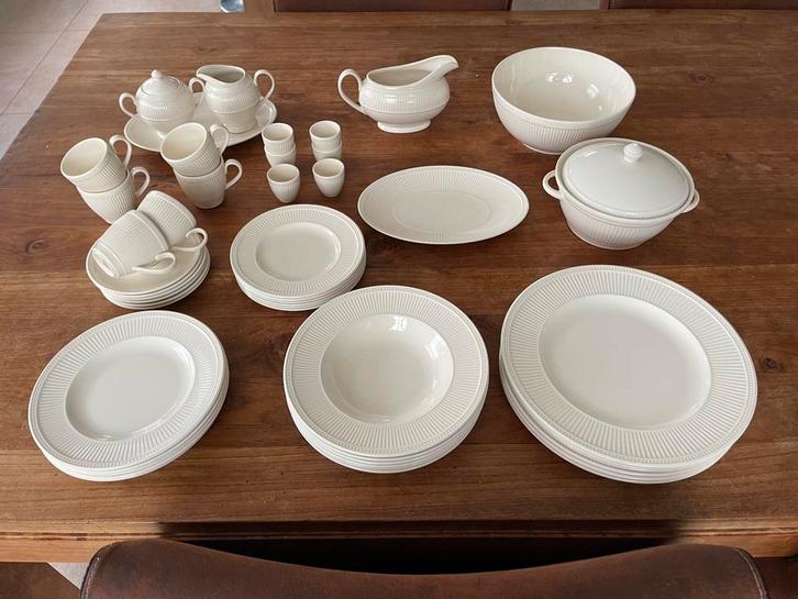 Wedgwood windsor servies, Huis en Inrichting, Keuken | Servies, Zo goed als nieuw, Compleet servies, Wedgwood, Porselein, Ophalen of Verzenden