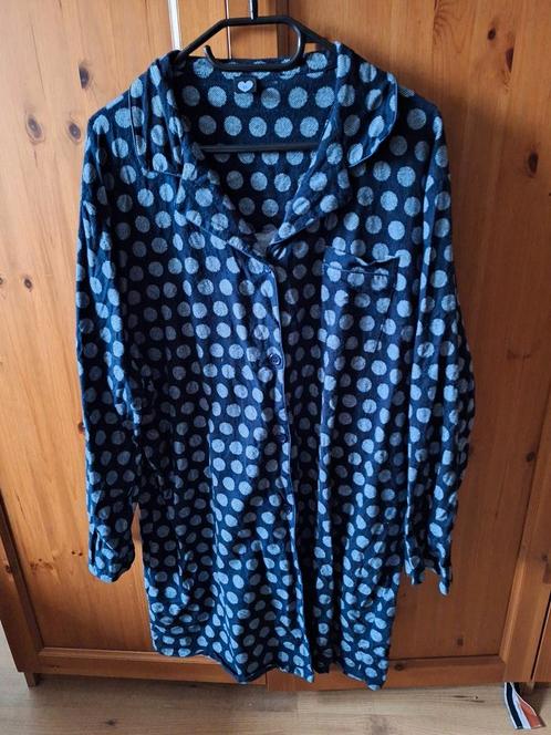 Flanel overhemdpyjama dames XL blauw met witte dots, Kleding | Dames, Pyjama's, Nieuw, Maat 42/44 (L), Ophalen of Verzenden