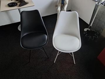 Eetkamerstoelen - Set van 4 kunnen niet opgestuurd worden  beschikbaar voor biedingen