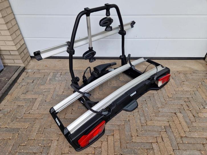 Te Huur, Thule Velospace voor 2 of 3 Fietsen., Auto diversen, Fietsendragers, Zo goed als nieuw, Trekhaakdrager, 3 fietsen of meer