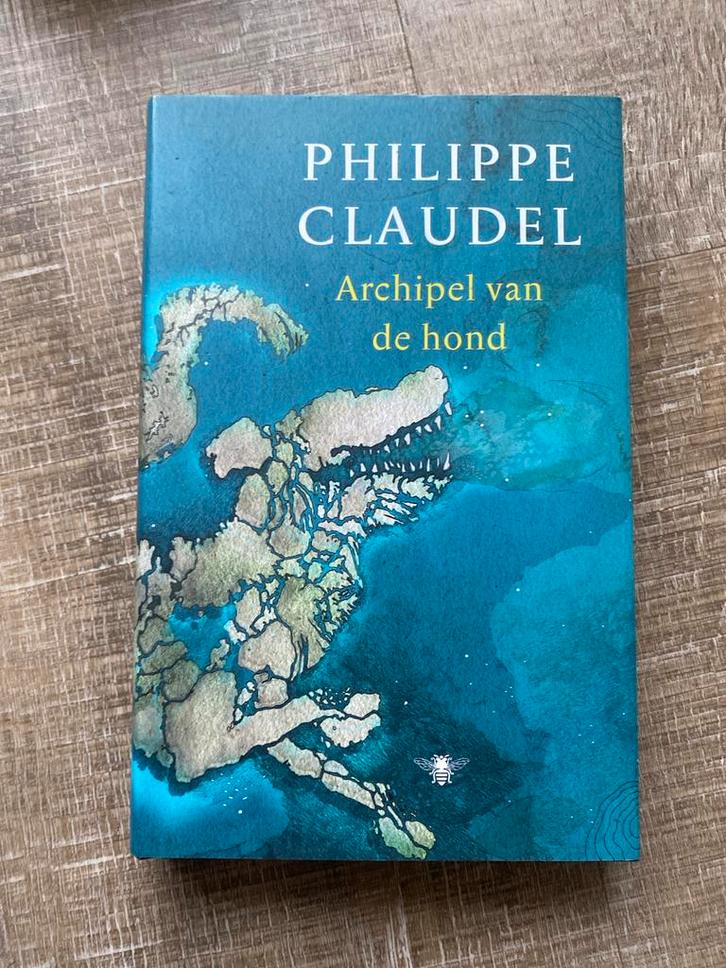 Archipel van de hond - Philippe Claudel, Boeken, Boekenweekgeschenken, Zo goed als nieuw, Ophalen of Verzenden