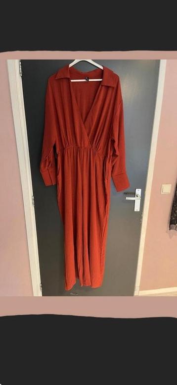 Jumpsuit maat XL beschikbaar voor biedingen