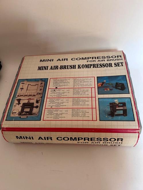 Mini Air Compressor Air Brush Set Vintage, Hobby en Vrije tijd, Schilderen, Gebruikt, Airbrush en Toebehoren, Ophalen of Verzenden