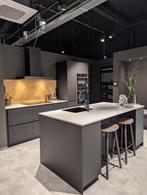 Kvik showroom keuken - 50% AFGEPRIJSD - inc. apparatuur., Huis en Inrichting, Ophalen, Zwart, Overige typen, Nieuw