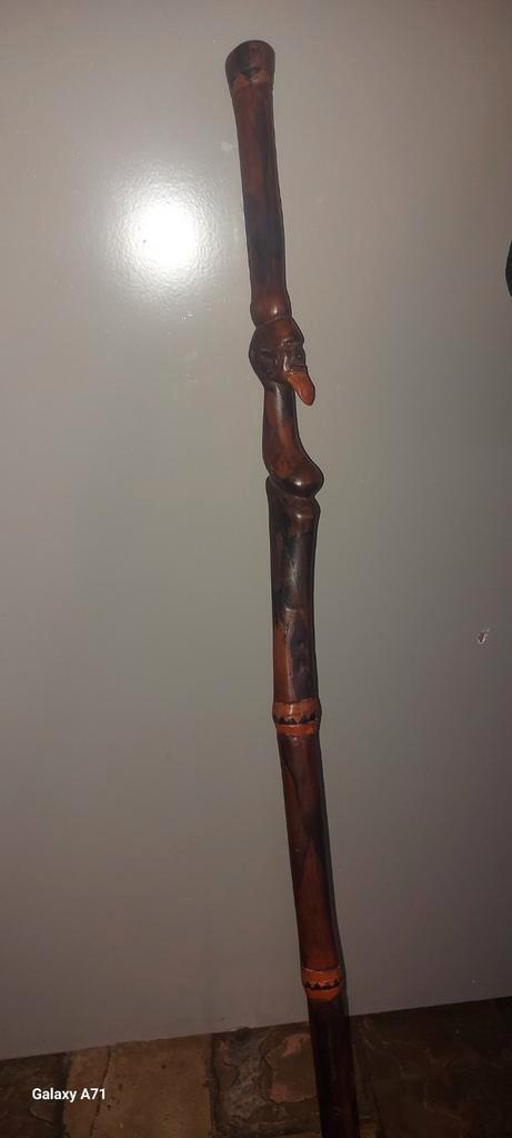 Houten Wandelstok met Gesneden Gezicht, Antiek en Kunst, Kunst | Beelden en Houtsnijwerken, Ophalen of Verzenden