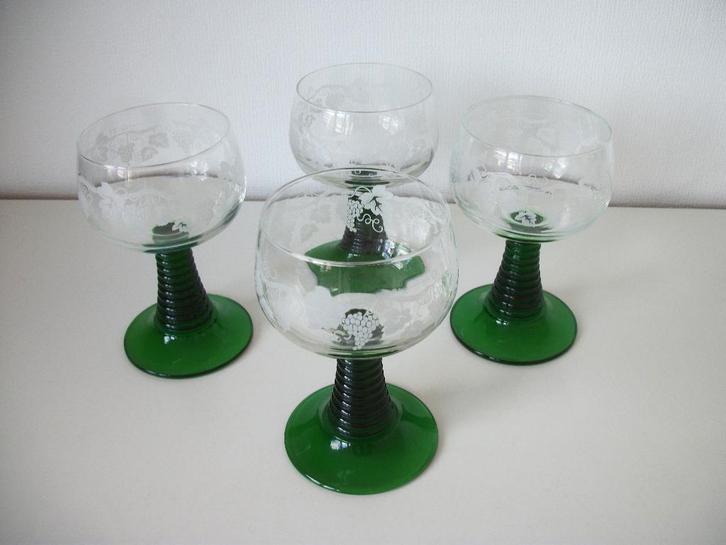 4 Roemer Wijnglazen met Groene Voet - Vintage - zgan, Huis en Inrichting, Keuken | Servies, Zo goed als nieuw, Glas of Glazen