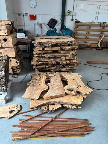 Olijfhout slabs - grote en kleine delen beschikbaar voor biedingen